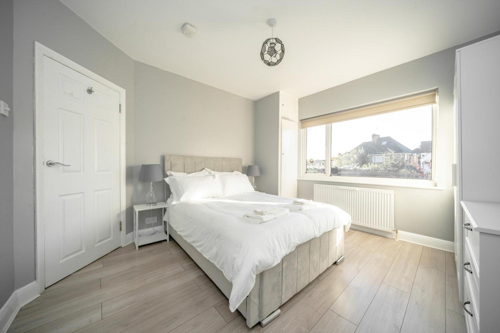 London & Forest Loughton  Ngoại thất bức ảnh